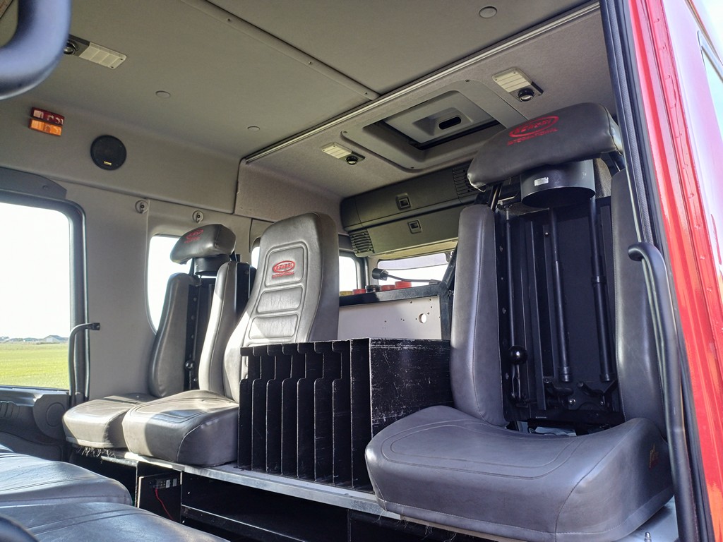 SCANIA P94 - Afbeelding 31