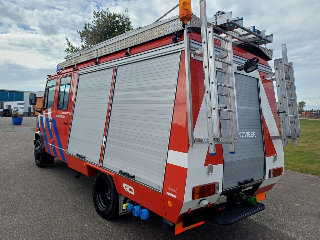 Mercedes-Benz 811D - Afbeelding 3