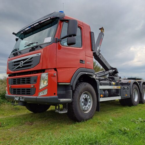 Volvo FM 330 (6x4)